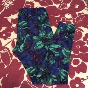 LuLaRoe Tall and Curvy leggings